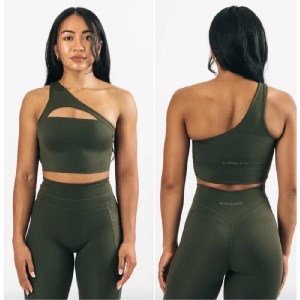 Alphalete Asymmetrical Sports Bra